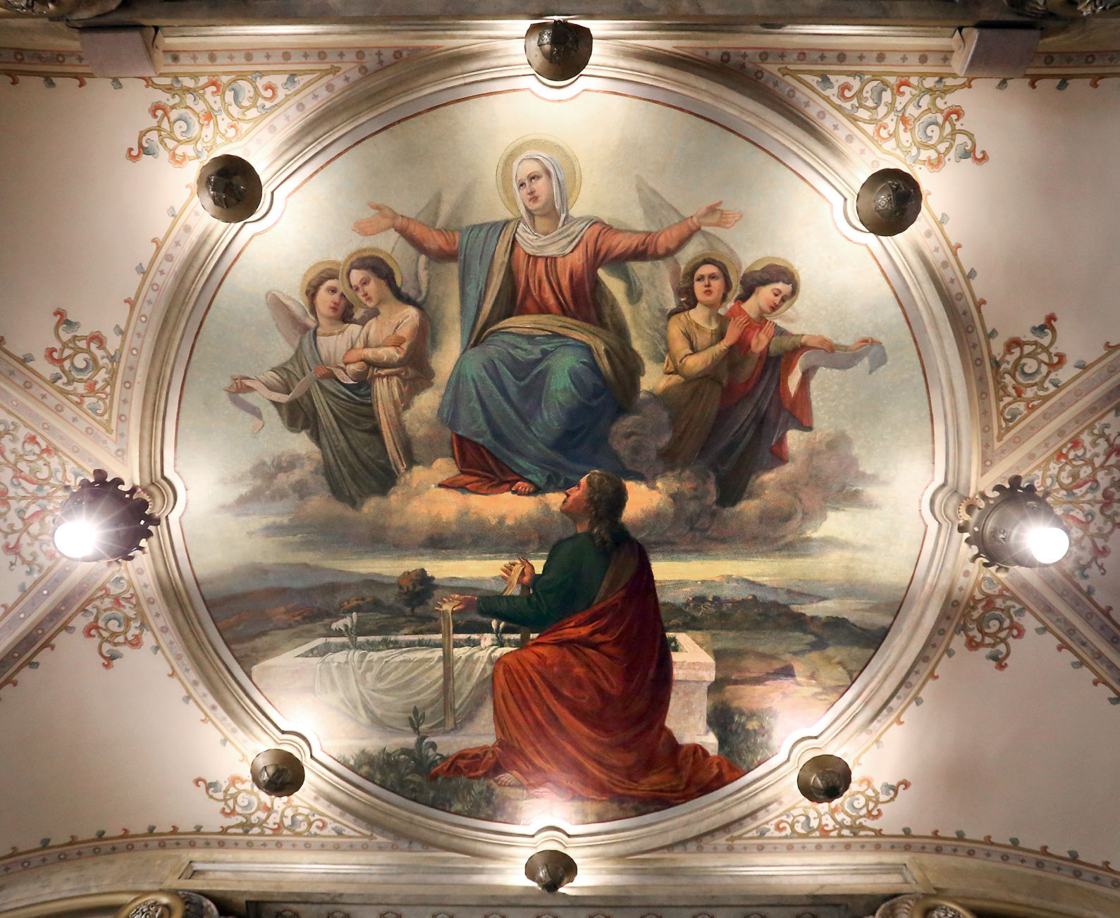 Mary legend in Mary of the Angels Chapel